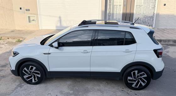 VOLKSWAGEN T-CROSS 1.4 250 TSI TOTAL FLEX HIGHLINE AUTOMÁTICO VOLKSWAGEN T-CROSS 1.4 250 TSI TOTAL FLEX HIGHLINE AUTOMÁTICO